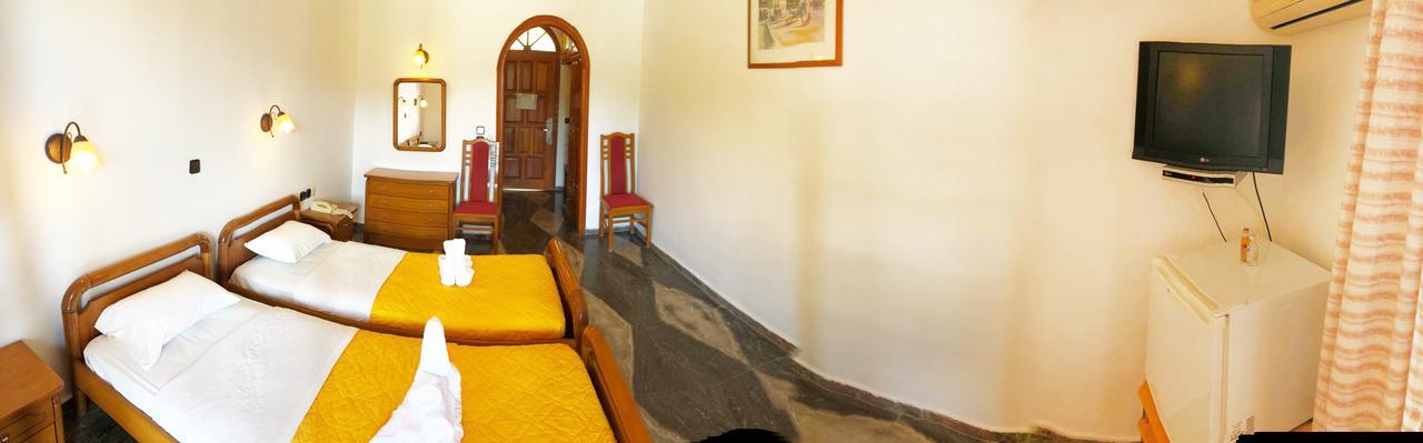 Regina Hotel Vasilátika エクステリア 写真